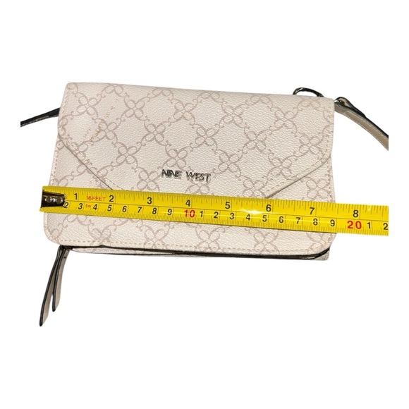 NINE WEST Zane SLG Small Crossbody Purse/Handbag Vanilla Logo 7.5x5 - Picture 8 of 11